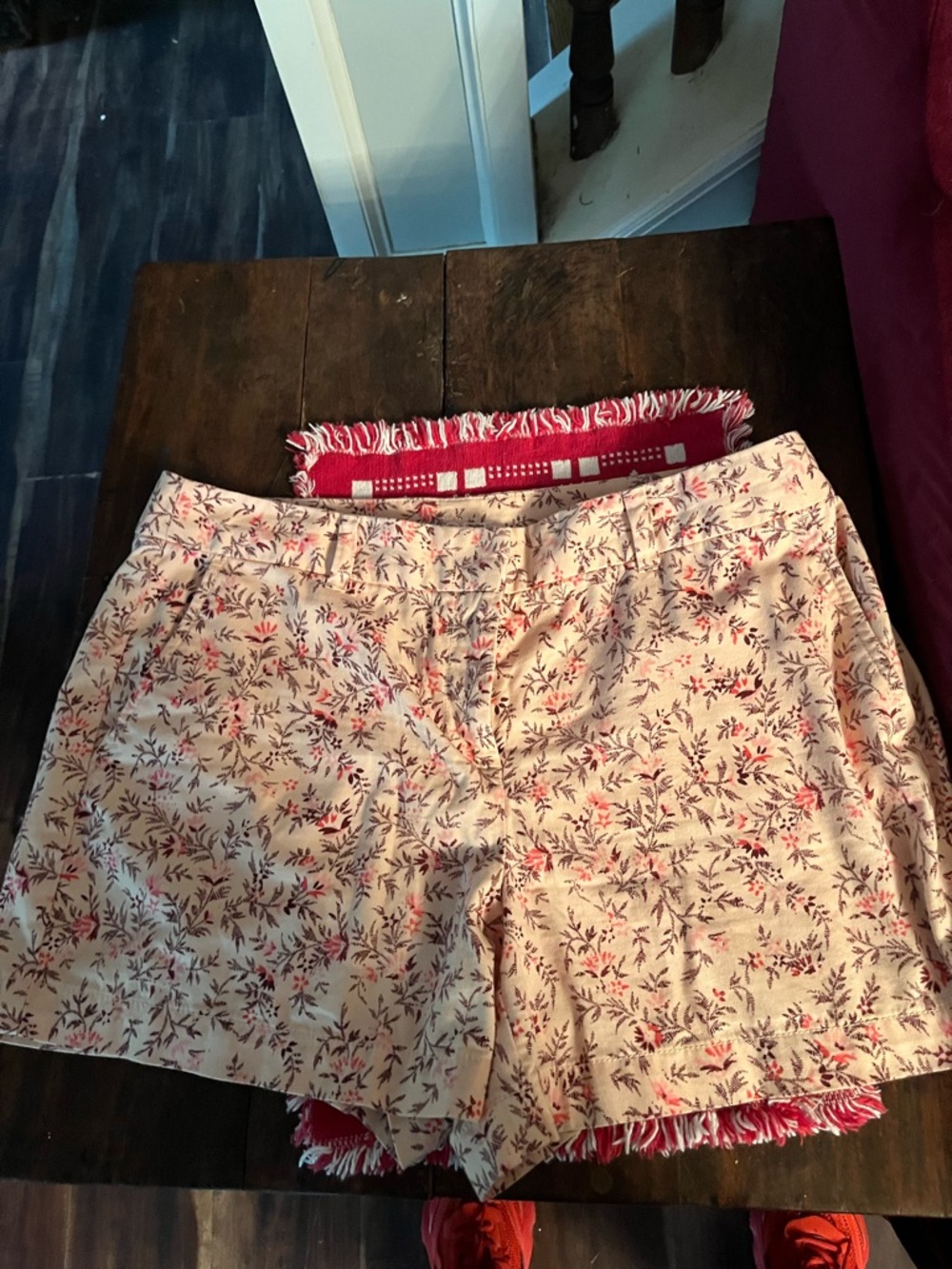Women’s Floral Print pink flowers Shorts